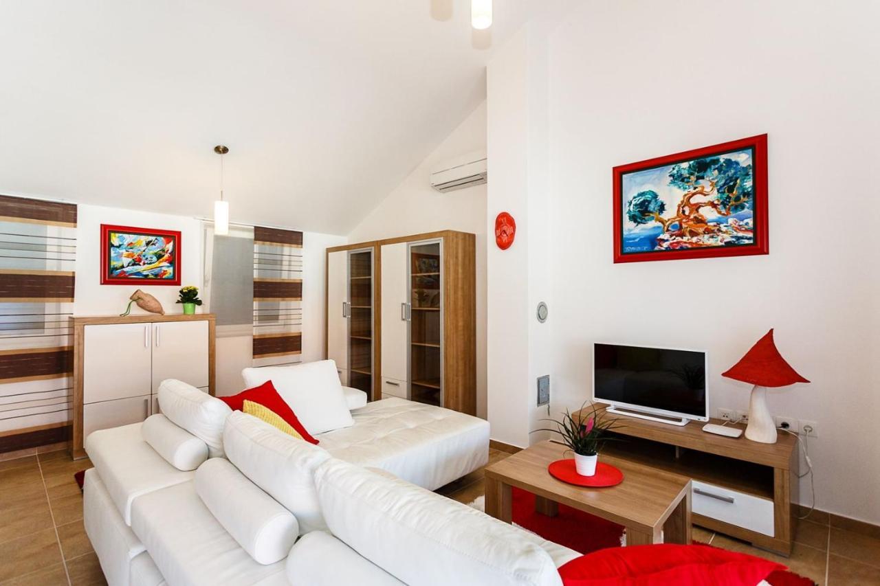 Apartment Adria 3 Малинска Екстериор снимка