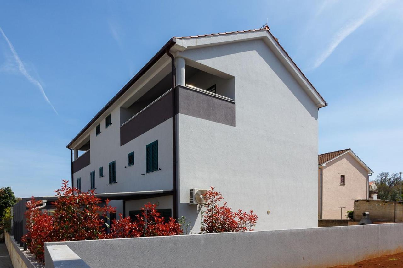 Apartment Adria 3 Малинска Екстериор снимка