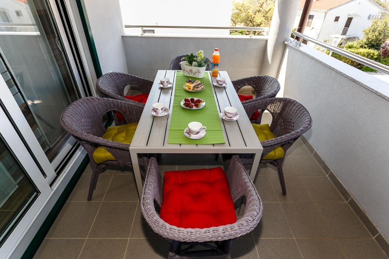 Apartment Adria 3 Малинска Екстериор снимка
