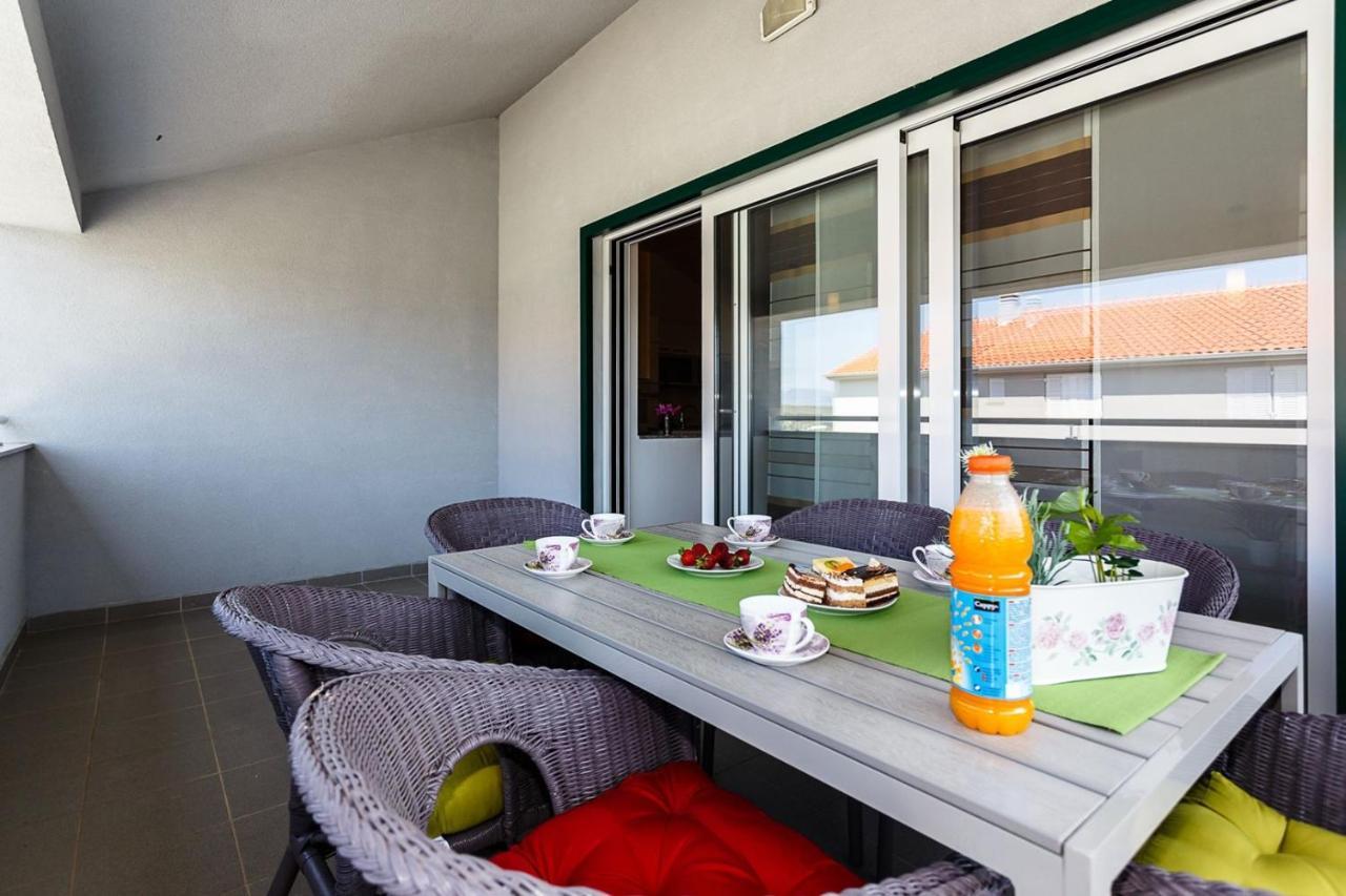 Apartment Adria 3 Малинска Екстериор снимка