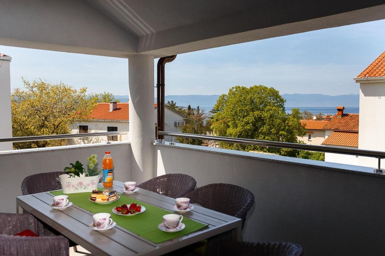 Apartment Adria 3 Малинска Екстериор снимка