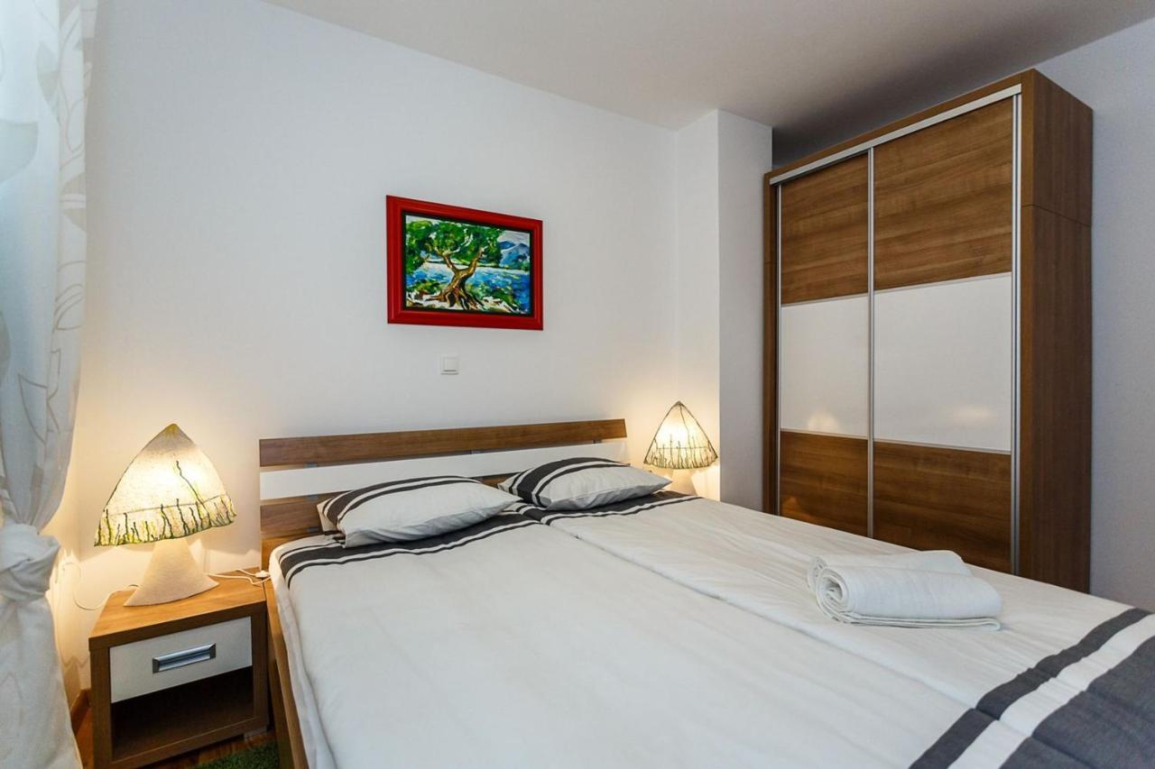 Apartment Adria 3 Малинска Екстериор снимка